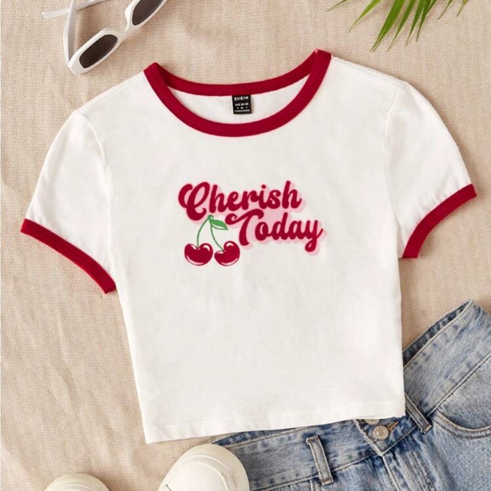 SHEIN EZwear Cherry & Letter Graphic Contrast Binding Crop Tee